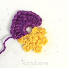 six-petal-crochet-flower-motif