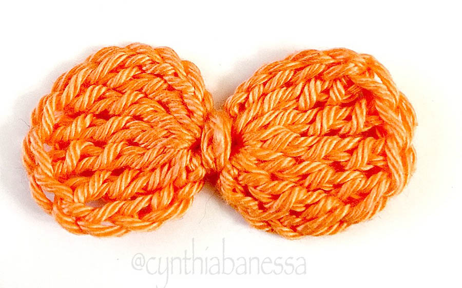simple crochet hairbow
