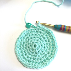 Create Beautiful Pen Pencil Crochet Holder