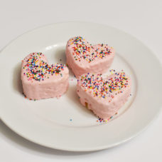 Tiny Valentine Heart Cakes